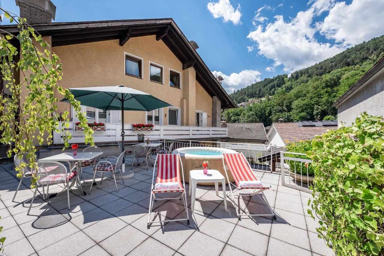 Hotel Weisse Lilie - B&B Rio di Pusteria Εξωτερικό φωτογραφία