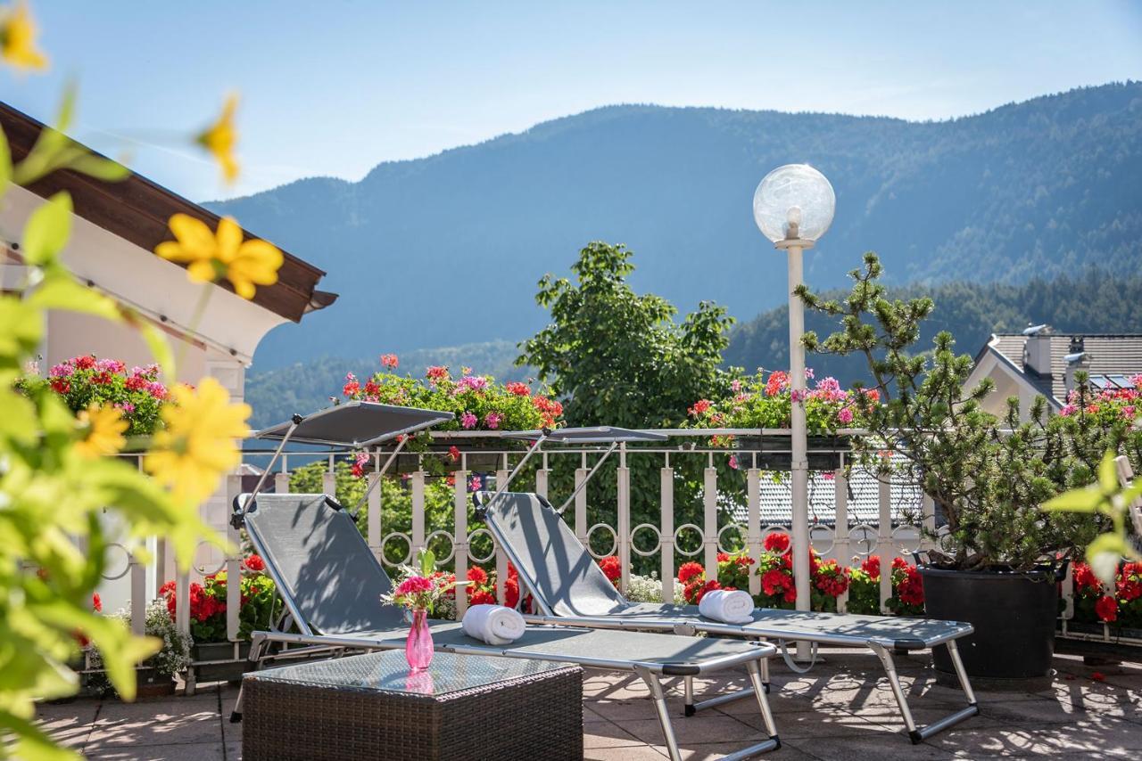 Hotel Weisse Lilie - B&B Rio di Pusteria Εξωτερικό φωτογραφία