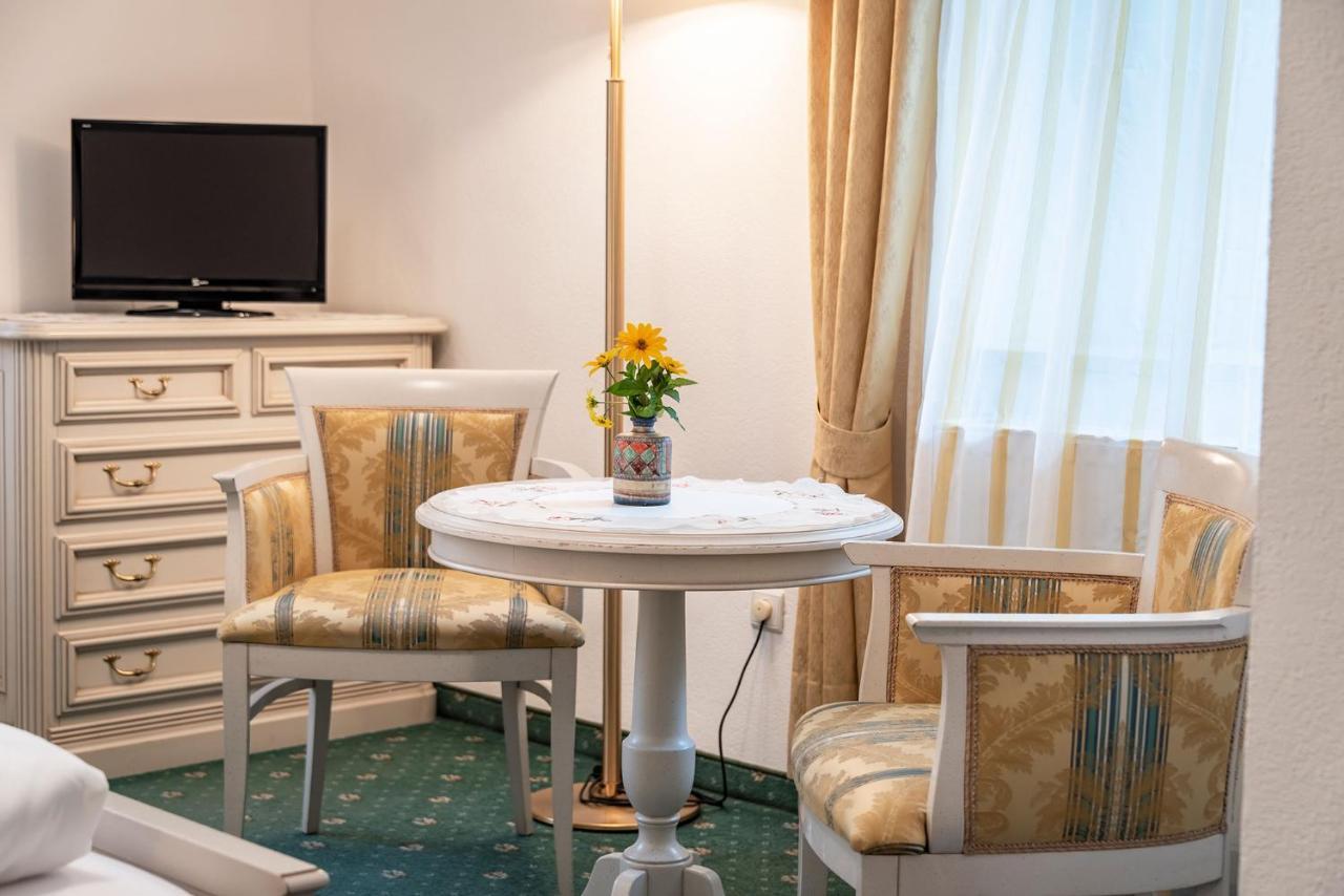 Hotel Weisse Lilie - B&B Rio di Pusteria Εξωτερικό φωτογραφία