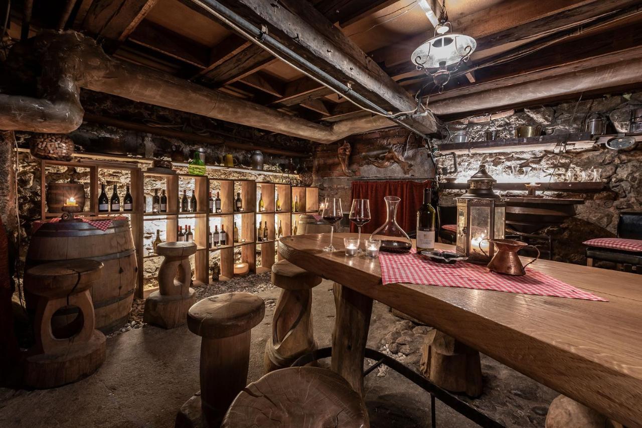 Hotel Weisse Lilie - B&B Rio di Pusteria Εξωτερικό φωτογραφία
